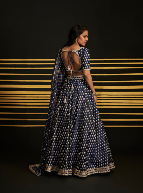 Heeriye Lehenga